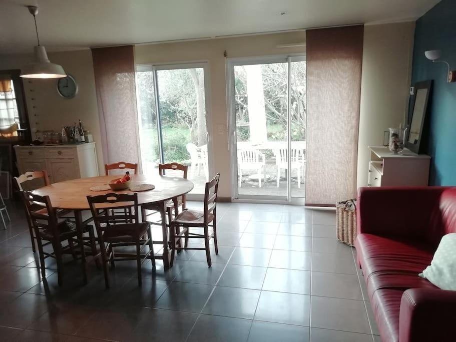 Maison Familiale Sur La Cote D'Emeraude Lancieux Exteriér fotografie